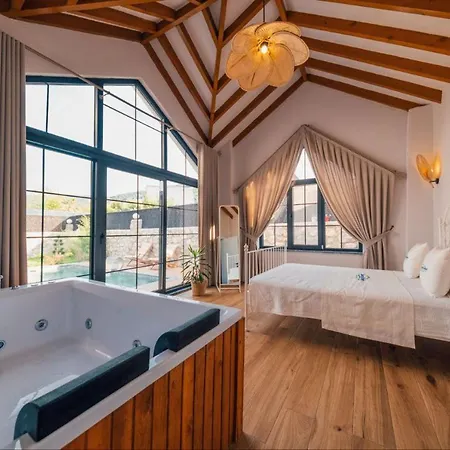 Sapanca Inci Villa Yanık